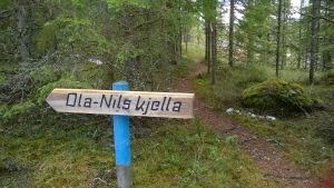 Ola-Nilskjella-Skiltet.jpg